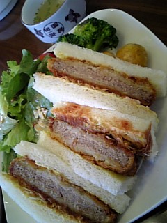 Lunch�c�����[