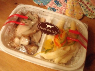 �f������